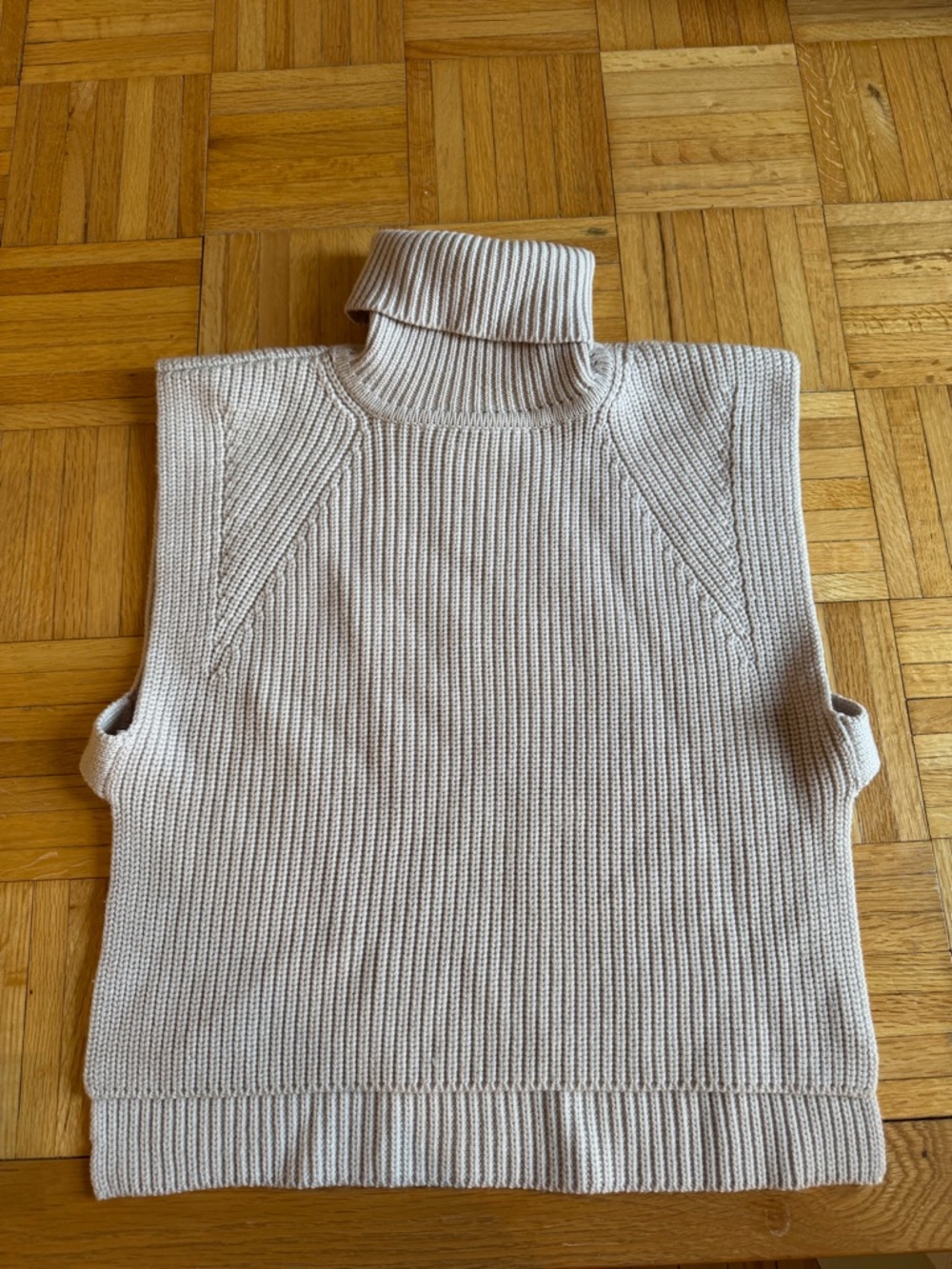 Isabel Marant Étoile Ribbed Sleeveless Turtleneck Vest in Light Beige